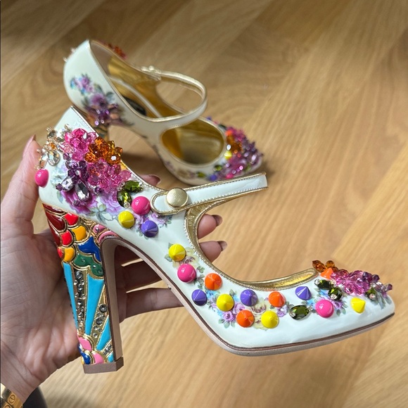 Dolce & Gabbana Patent Leather Crystal Colorful Embellishments D’Orsay Pumps - Picture 11 of 16